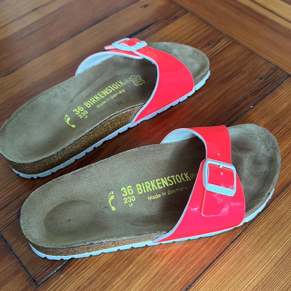 Barely worn Birkenstocks neon pink single strap synthetic leather sandals sz 36